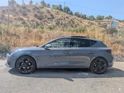 Gris / plata Usado 2023 Cupra Leon Berlina | 27.500 € (Precio justo)