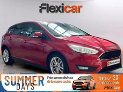 Rojo Usado 2015 Ford Focus Trend Berlina | 10.980 € (Precio justo)