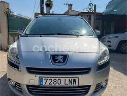 Beige Usado 2012 Peugeot 5008 Allure Monovolumen | 9998 € (Un poco caro)