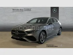Gris / plata Usado 2024 Mercedes A250 AMG line Berlina | 36.900 € (Precio justo)
