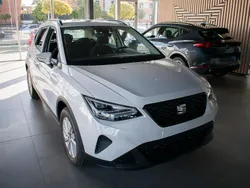 Blanco Usado 2023 Seat Arona Style SUV | 19.800 € (Caro)
