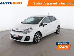 Blanco Usado 2016 Kia Rio Berlina | 11.699 € (Un poco caro)