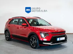 Granate Nuevo 2024 Kia Niro SUV | 32.990 € (Caro)