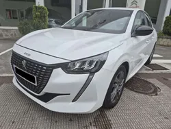 Blanco Usado 2022 Peugeot 208 Active Utilitario | 12.900 € (Buen precio)