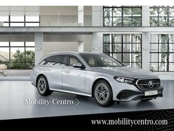 Gris Nuevo 2025 Mercedes E300 Familiar | 69.704 € (Caro)