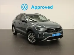 Azul Usado 2024 VW T-Roc Life SUV | 27.950 € (Precio justo)
