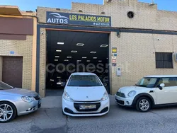 Blanco Usado 2017 Peugeot 208 Access Utilitario | 6899 € (Precio justo)