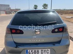 Azul Usado 2006 Seat Ibiza Reference Berlina | 2450 € (Buen precio)