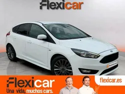 Blanco Usado 2017 Ford Focus ST-Line Berlina | 11.990 € (Precio justo)