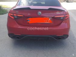 Rojo Usado 2023 Alfa Romeo Giulia Veloce Berlina | 44.000 € (Precio justo)