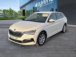 Blanco Usado 2022 Skoda Scala Ambition Utilitario | 17.300 € (Precio justo)