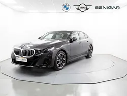 Gris Nuevo 2025 BMW 530e Comfort Edition Berlina | 69.900 €