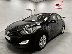 Negro Usado 2013 Hyundai i30 Berlina | 10.490 € (Caro)