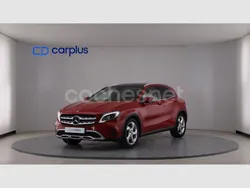 Rojo júpiter (sólido) Usado 2019 Mercedes GLA180 SUV | 22.690 € (Un poco caro)
