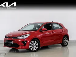 Rojo Usado 2023 Kia Rio Berlina | 17.900 € (Un poco caro)
