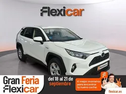 Blanco Usado 2021 Toyota RAV4 Hybrid Advance SUV | 29.990 € (Precio justo)
