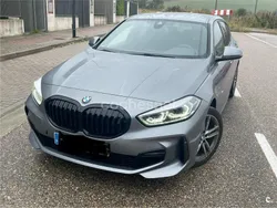Gris / plata Usado 2023 BMW 118 Utilitario | 30.900 € (Un poco caro)