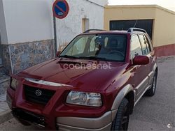 Granate Usado 2002 Suzuki Grand Vitara SUV | 7200 €