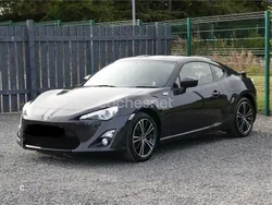 Gris / plata Usado 2012 Toyota GT86 GT Coupe | 21.000 €