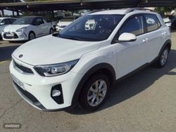 Blanco Usado 2017 Kia Stonic SUV | 12.000 € (Un poco caro)