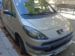 Gris / plata Usado 2006 Peugeot 1007 Utilitario | 3000 € (Buen precio)