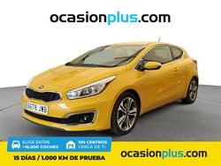 Amarillo Usado 2017 Kia Ceed GT Berlina | 12.750 € (Un poco caro)
