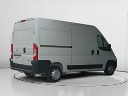 Blanco Usado 2023 Opel Movano Van | 20.790 € (Buen precio)