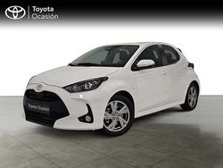 Azul Usado 2024 Toyota Yaris Hybrid Active Berlina | 21.890 € (Precio justo)