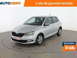 Gris Usado 2020 Skoda Fabia Ambition Berlina | 12.999 € (Precio justo)