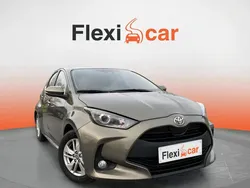 Gris Usado 2022 Toyota Yaris Edition Berlina | 15.590 € (Buen precio)