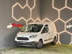 Blanco Usado 2015 Ford Tourneo Courier Trend Monovolumen | 10.000 € (Buen precio)