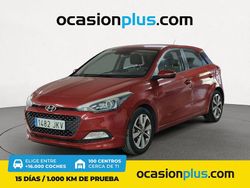Rojo Usado 2015 Hyundai i20 Utilitario | 9350 € (Precio justo)