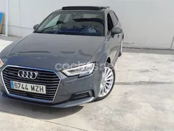 Gris / plata Usado 2018 Audi A3 e-tron Sport Utilitario | 20.990 € (Precio justo)
