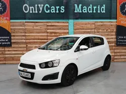 Blanco Usado 2012 Chevrolet Aveo LS Berlina | 4490 € (Buen precio)