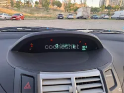 Gris / plata Usado 2009 Toyota Yaris Active Berlina | 5500 € (Precio justo)