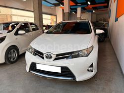 Blanco Usado 2013 Toyota Auris Active Berlina | 7499 € (Precio justo)