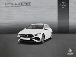 Blanco Usado 2024 Mercedes A200 AMG line Berlina | 37.800 € (Precio justo)