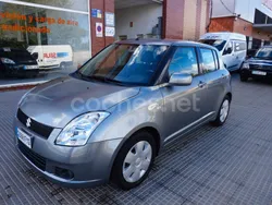Gris / plata Usado 2007 Suzuki Swift GL Berlina | 5900 €