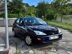 Azul Usado 2000 Ford Focus Ambiente Berlina | 2300 € (Precio justo)