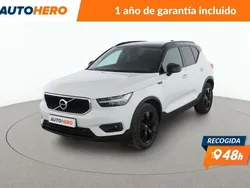 Blanco Usado 2021 Volvo XC40 Momentum SUV | 24.299 € (Buen precio)