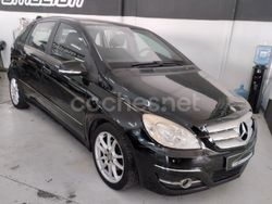 Negro Usado 2010 Mercedes B180 Monovolumen | 8200 € (Precio justo)