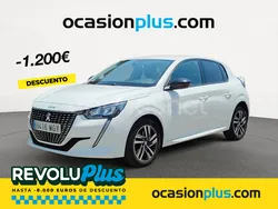 Blanco Usado 2023 Peugeot 208 Allure Utilitario | 13.200 € (Precio justo)