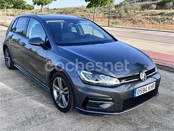 Gris / plata Usado 2018 VW Golf VII Sportline Berlina | 17.800 € (Precio justo)