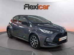 Gris Usado 2021 Toyota Yaris Hybrid Active Utilitario | 16.290 € (Precio justo)