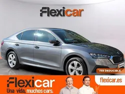 Gris Usado 2022 Skoda Octavia Ambition Berlina | 18.990 € (Precio justo)