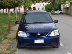Azul Usado 2006 Kia Carens LX Monovolumen | 3700 €