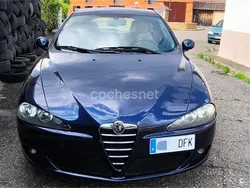 Azul Usado 2005 Alfa Romeo 147 Distinctive Utilitario | 4000 € (Precio justo)