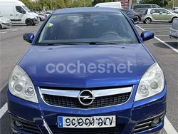 Azul Usado 2007 Opel Vectra Elegance Berlina | 4000 €