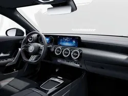 Usado 2024 Mercedes CLA200 Shooting Brake Familiar | 37.642 € (Precio justo)