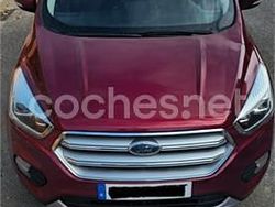 Rojo Usado 2017 Ford Kuga Titanium SUV | 12.100 € (Precio justo)
